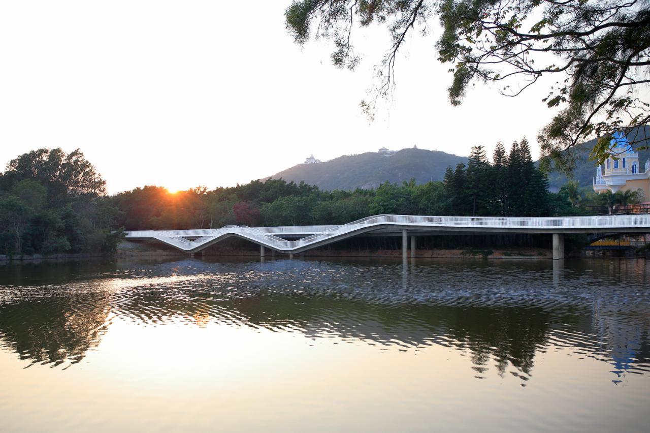 BIM建筑|二分桥:选择的价值 / 张健蘅建筑事务所 BIM建筑|二分桥:选择的价值 / 张健蘅建筑事务所