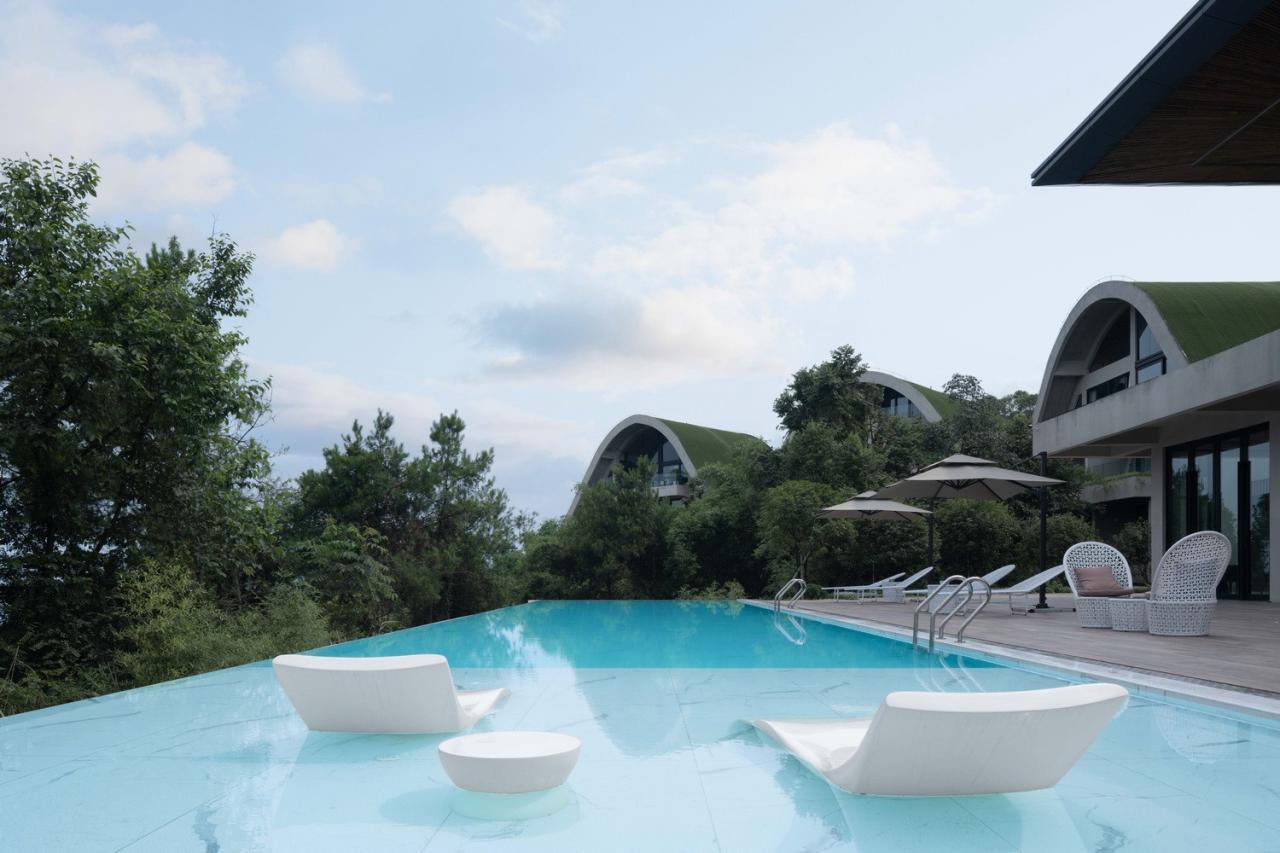 BIM建筑|重庆玉峰山慢屋•青麦庄园建筑设计 / IDO元象建筑 BIM建筑|重庆玉峰山慢屋•青麦庄园建筑设计 / IDO元象建筑