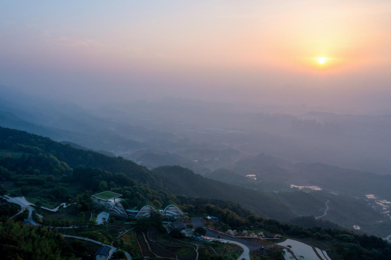 BIM建筑|重庆玉峰山慢屋•青麦庄园建筑设计 / IDO元象建筑 BIM建筑|重庆玉峰山慢屋•青麦庄园建筑设计 / IDO元象建筑