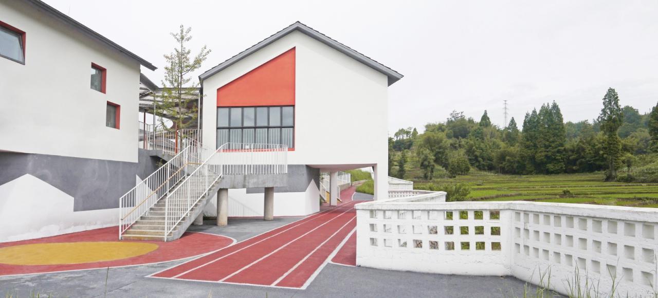 BIM建筑|大坪乡幼儿园 / 东意建筑 BIM建筑|大坪乡幼儿园 / 东意建筑