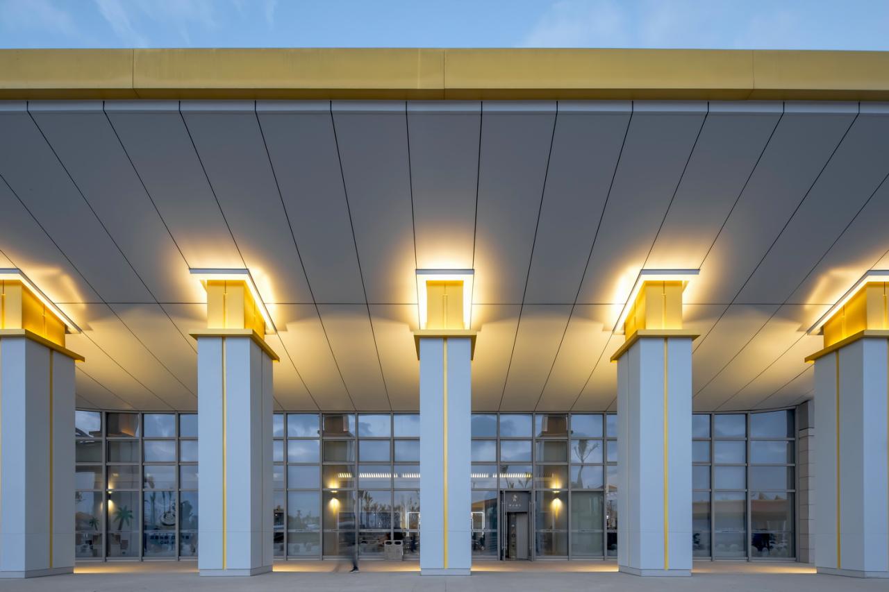 BIM建筑|雀舞彩云:中老铁路-西双版纳站室内设计 / CCDI悉地国际 BIM建筑|雀舞彩云:中老铁路-西双版纳站室内设计 / CCDI悉地国际