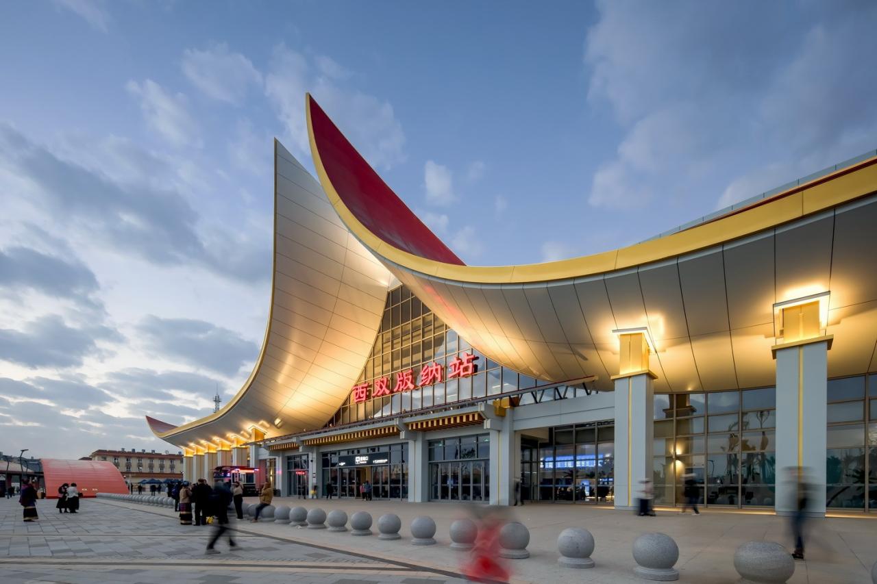 BIM建筑|雀舞彩云:中老铁路-西双版纳站室内设计 / CCDI悉地国际 BIM建筑|雀舞彩云:中老铁路-西双版纳站室内设计 / CCDI悉地国际