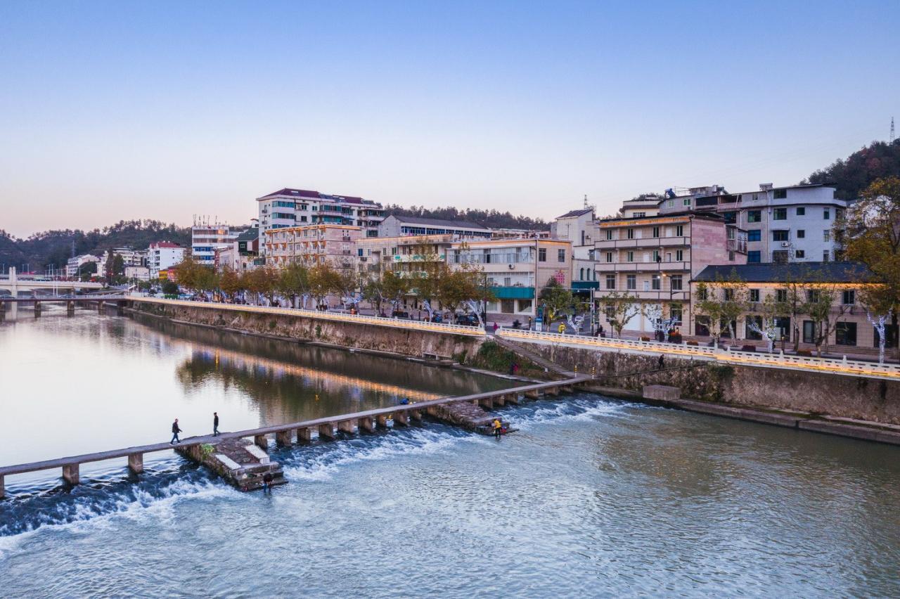 BIM建筑|新烟火主义:缙云老城溪滨南路有机更新 / I Studio言吾建筑 BIM建筑|新烟火主义:缙云老城溪滨南路有机更新 / I Studio言吾建筑