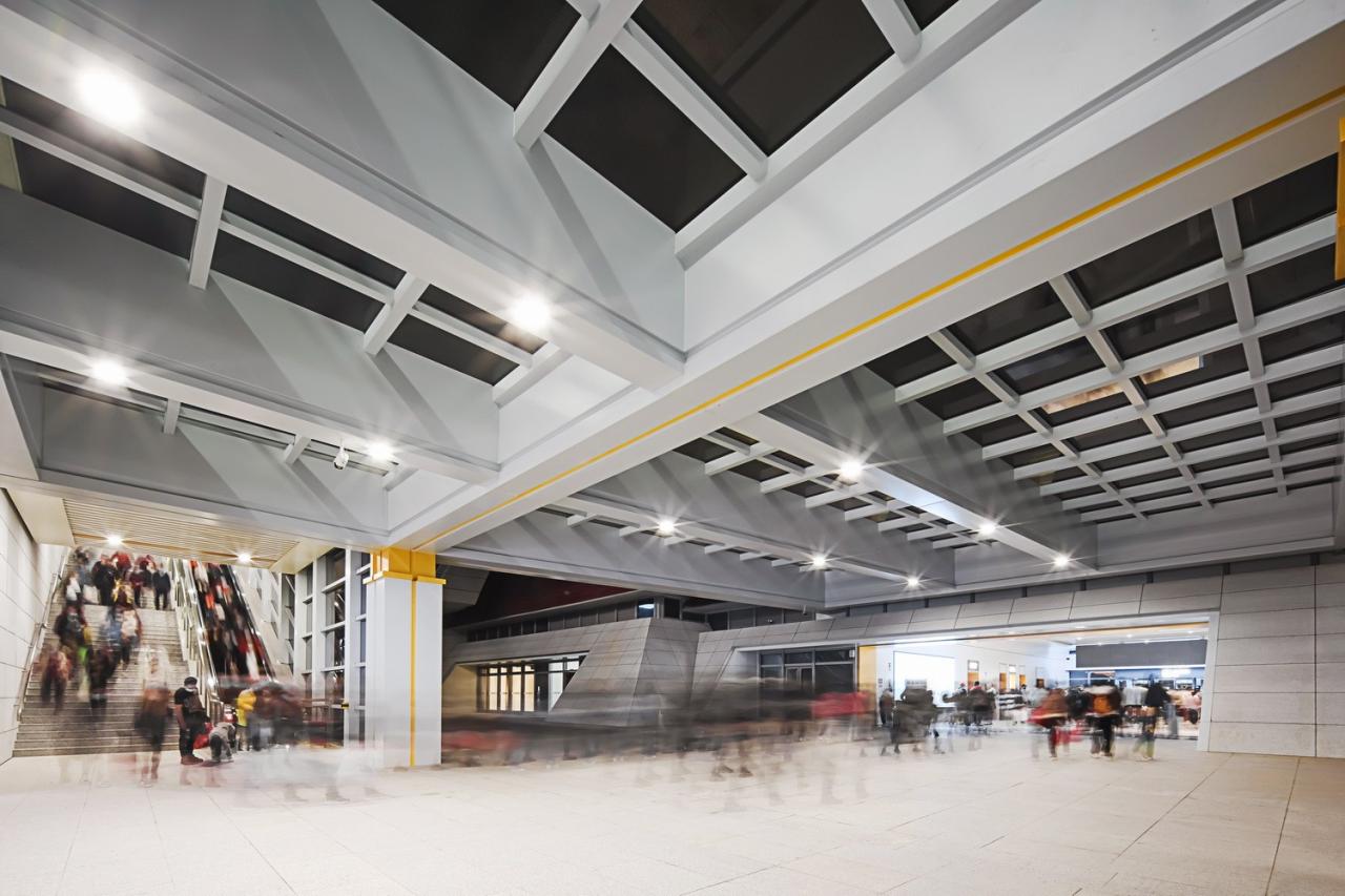 BIM建筑|雀舞彩云:中老铁路-西双版纳站室内设计 / CCDI悉地国际 BIM建筑|雀舞彩云:中老铁路-西双版纳站室内设计 / CCDI悉地国际