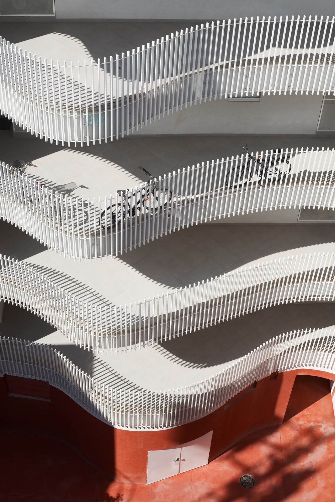 BIM建筑|飘带一般的中央公寓楼 / HQ Architects BIM建筑|飘带一般的中央公寓楼 / HQ Architects