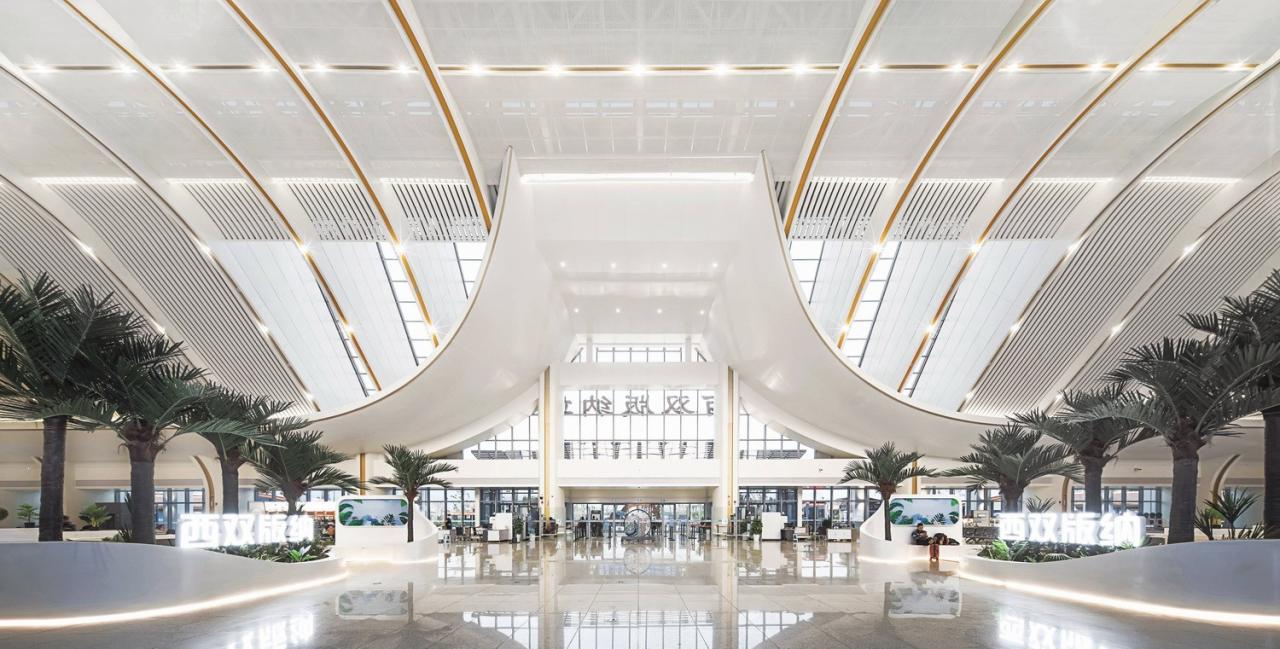 BIM建筑|雀舞彩云:中老铁路-西双版纳站室内设计 / CCDI悉地国际 BIM建筑|雀舞彩云:中老铁路-西双版纳站室内设计 / CCDI悉地国际