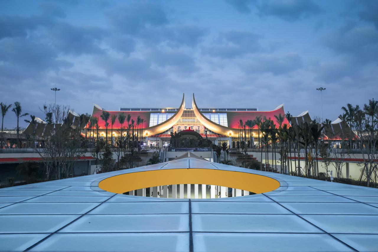 BIM建筑|雀舞彩云:中老铁路-西双版纳站室内设计 / CCDI悉地国际 BIM建筑|雀舞彩云:中老铁路-西双版纳站室内设计 / CCDI悉地国际