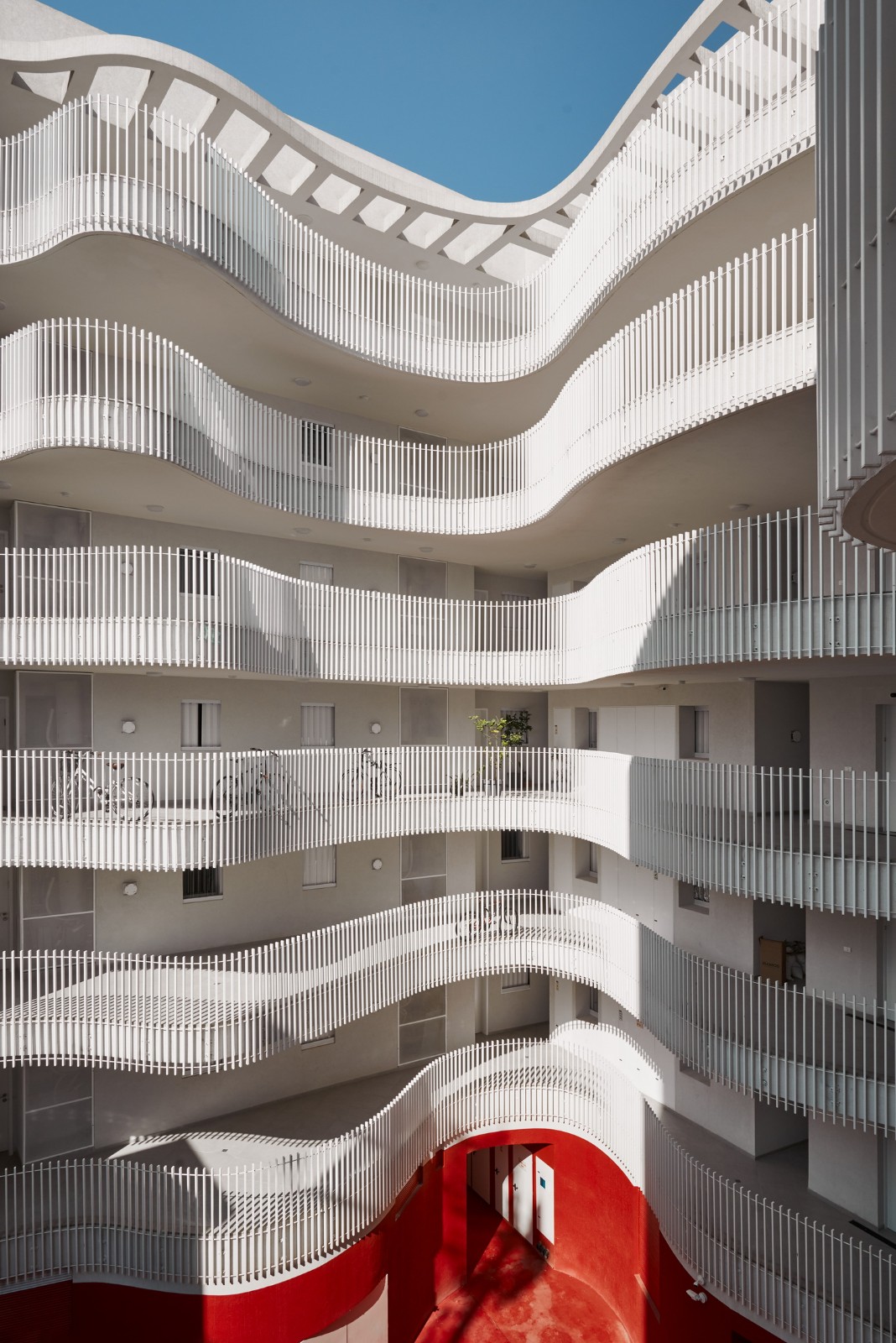 BIM建筑|飘带一般的中央公寓楼 / HQ Architects BIM建筑|飘带一般的中央公寓楼 / HQ Architects