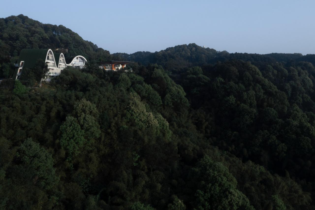 BIM建筑|重庆玉峰山慢屋•青麦庄园建筑设计 / IDO元象建筑 BIM建筑|重庆玉峰山慢屋•青麦庄园建筑设计 / IDO元象建筑