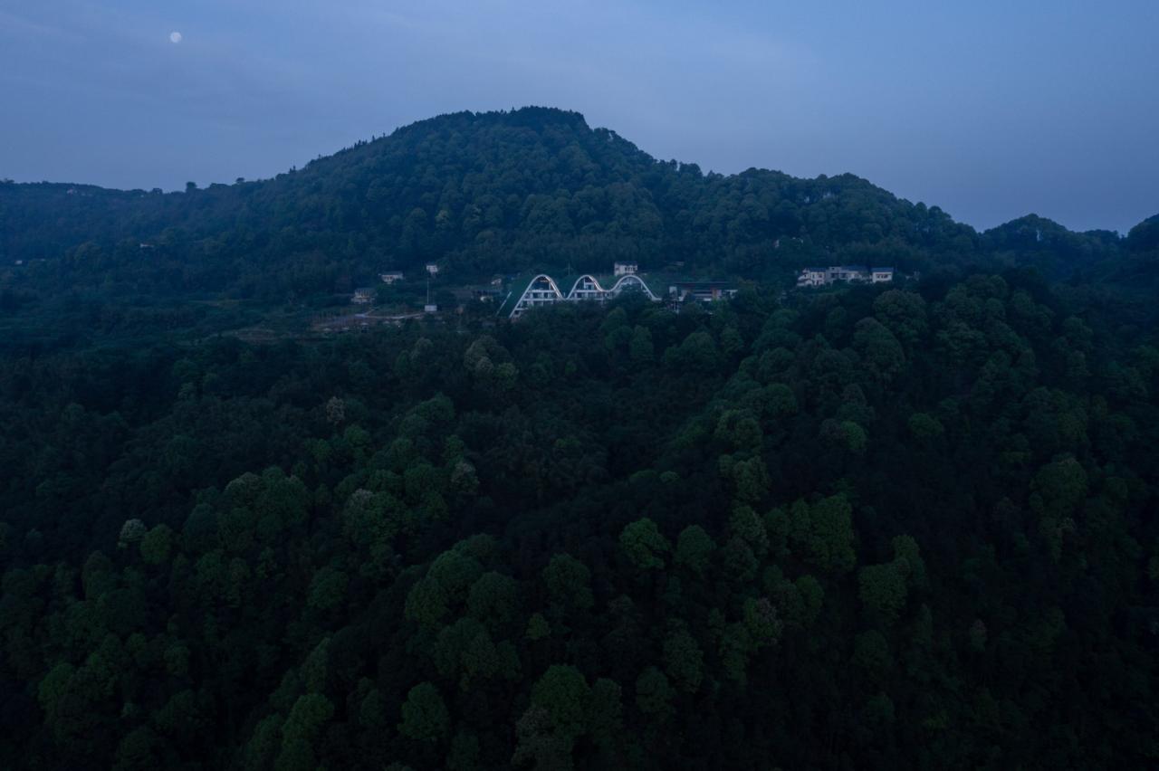 BIM建筑|重庆玉峰山慢屋•青麦庄园建筑设计 / IDO元象建筑 BIM建筑|重庆玉峰山慢屋•青麦庄园建筑设计 / IDO元象建筑