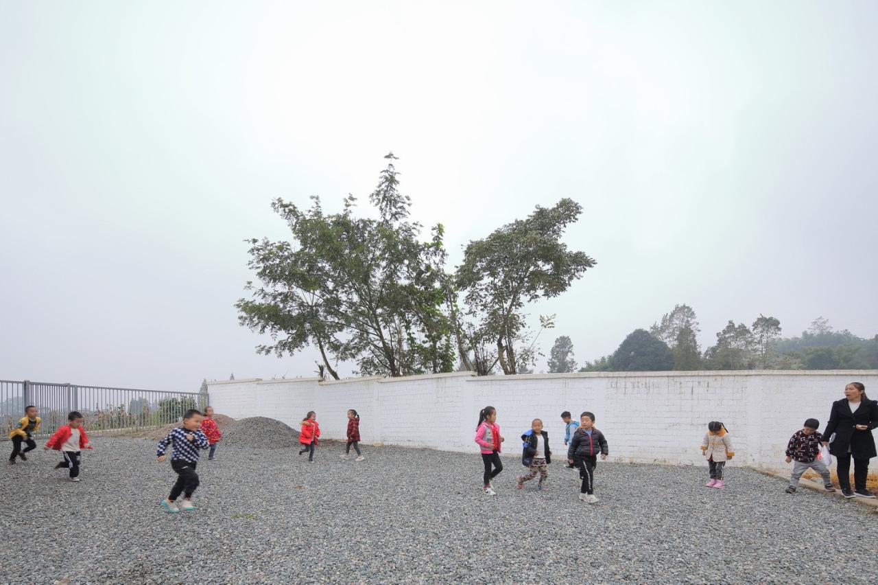 BIM建筑|大坪乡幼儿园 / 东意建筑 BIM建筑|大坪乡幼儿园 / 东意建筑