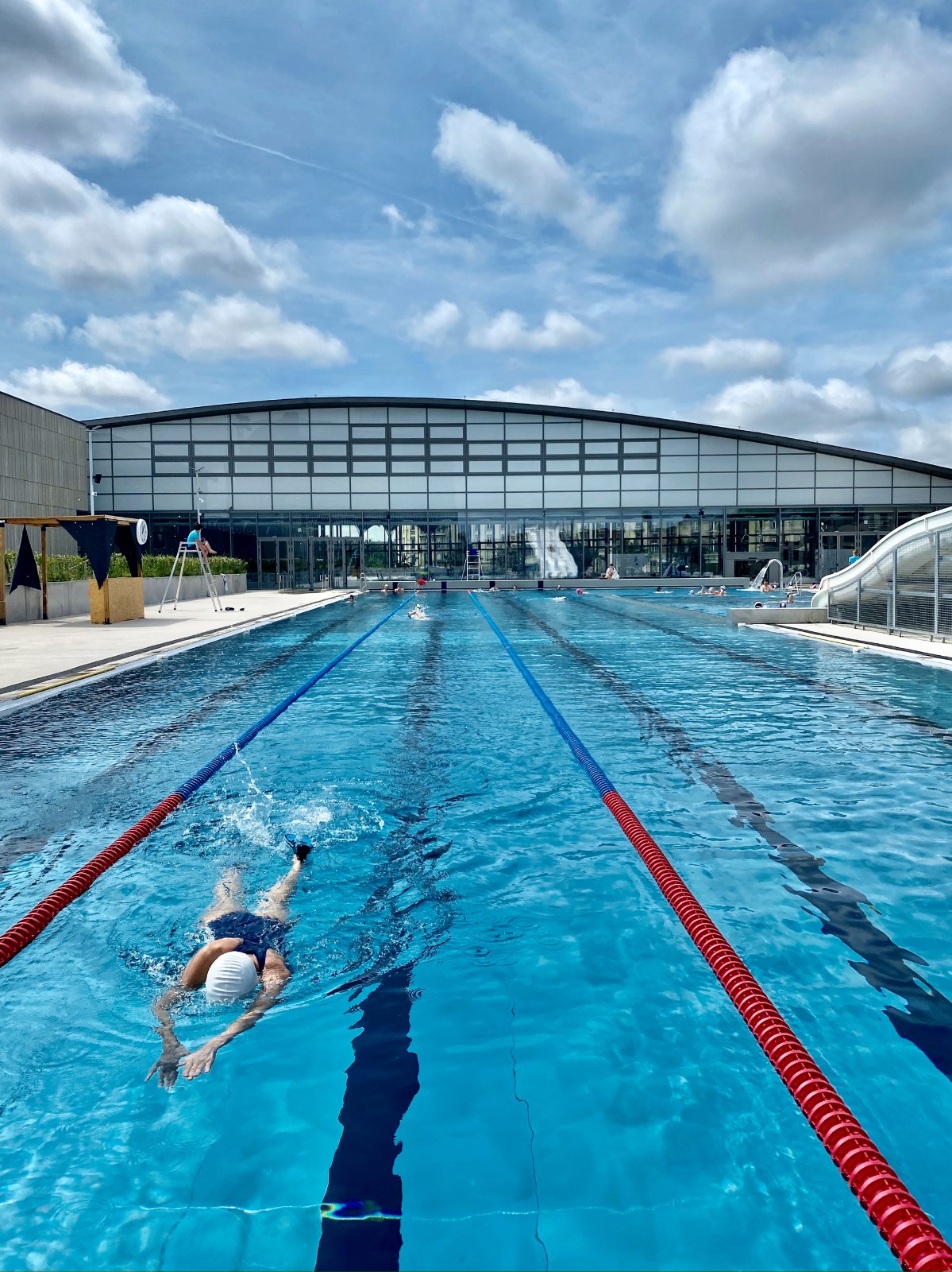 BIM建筑|波浪形屋面,UCPA大兰斯体育场 / Marc Mimram BIM建筑|波浪形屋面,UCPA大兰斯体育场 / Marc Mimram