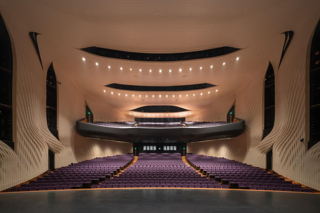 BIM建筑|深圳宝安文化区演艺中心 / 严迅奇建筑师事务所 BIM建筑|深圳宝安文化区演艺中心 / 严迅奇建筑师事务所