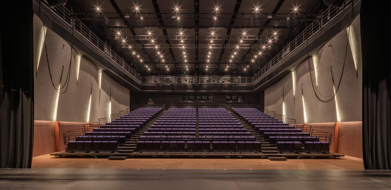 BIM建筑|深圳宝安文化区演艺中心 / 严迅奇建筑师事务所 BIM建筑|深圳宝安文化区演艺中心 / 严迅奇建筑师事务所