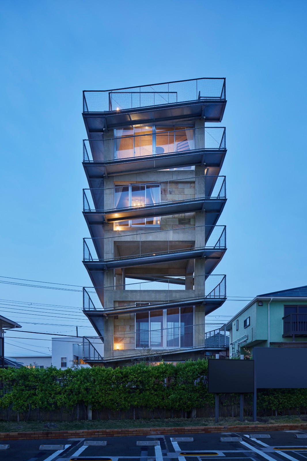 BIM建筑|坡道环绕建筑,鹄沼-Y之家/ KANIUE BIM建筑|坡道环绕建筑,鹄沼-Y之家/ KANIUE