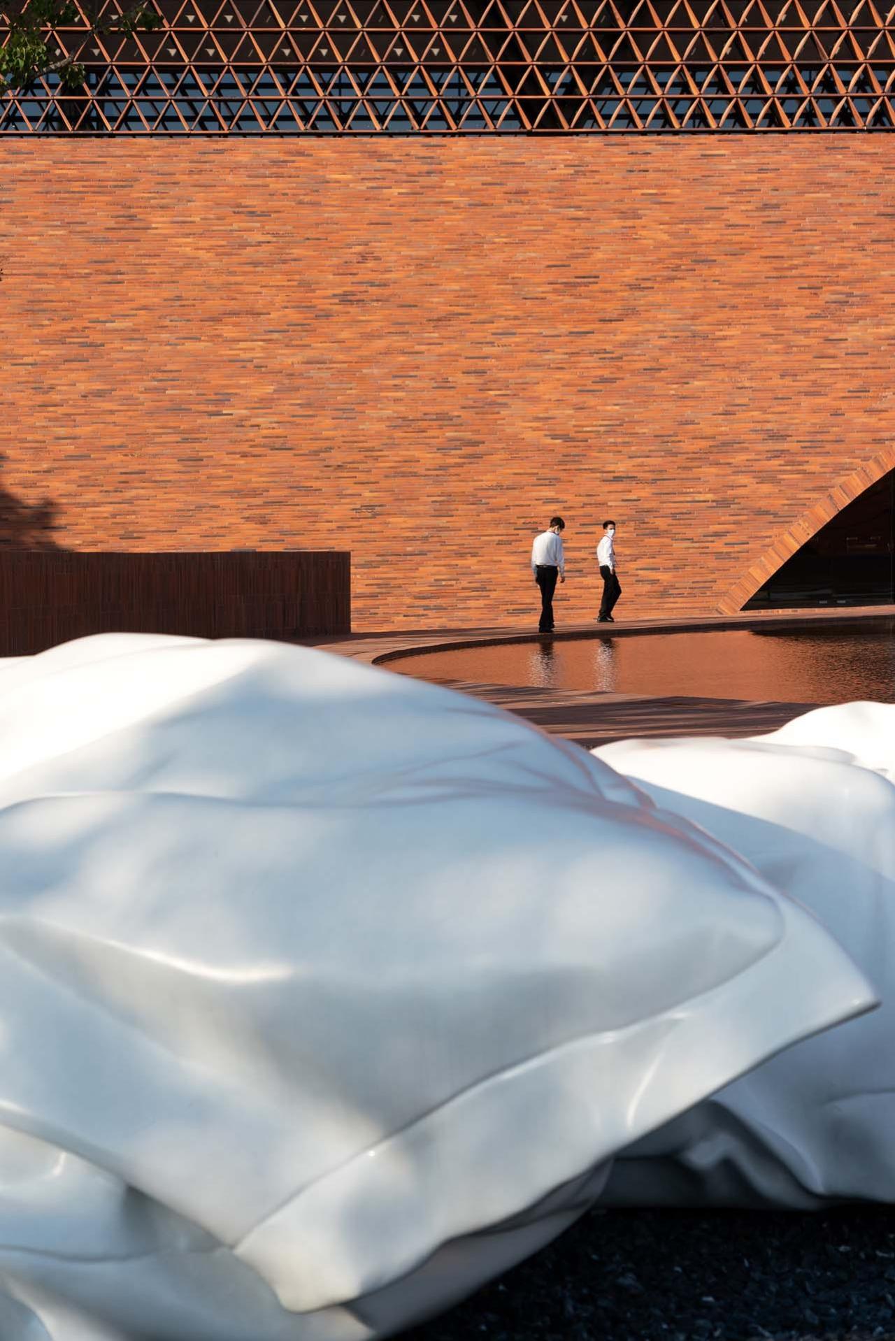 BIM建筑|创客小镇TIC艺术中心 / 东仓建设 BIM建筑|创客小镇TIC艺术中心 / 东仓建设