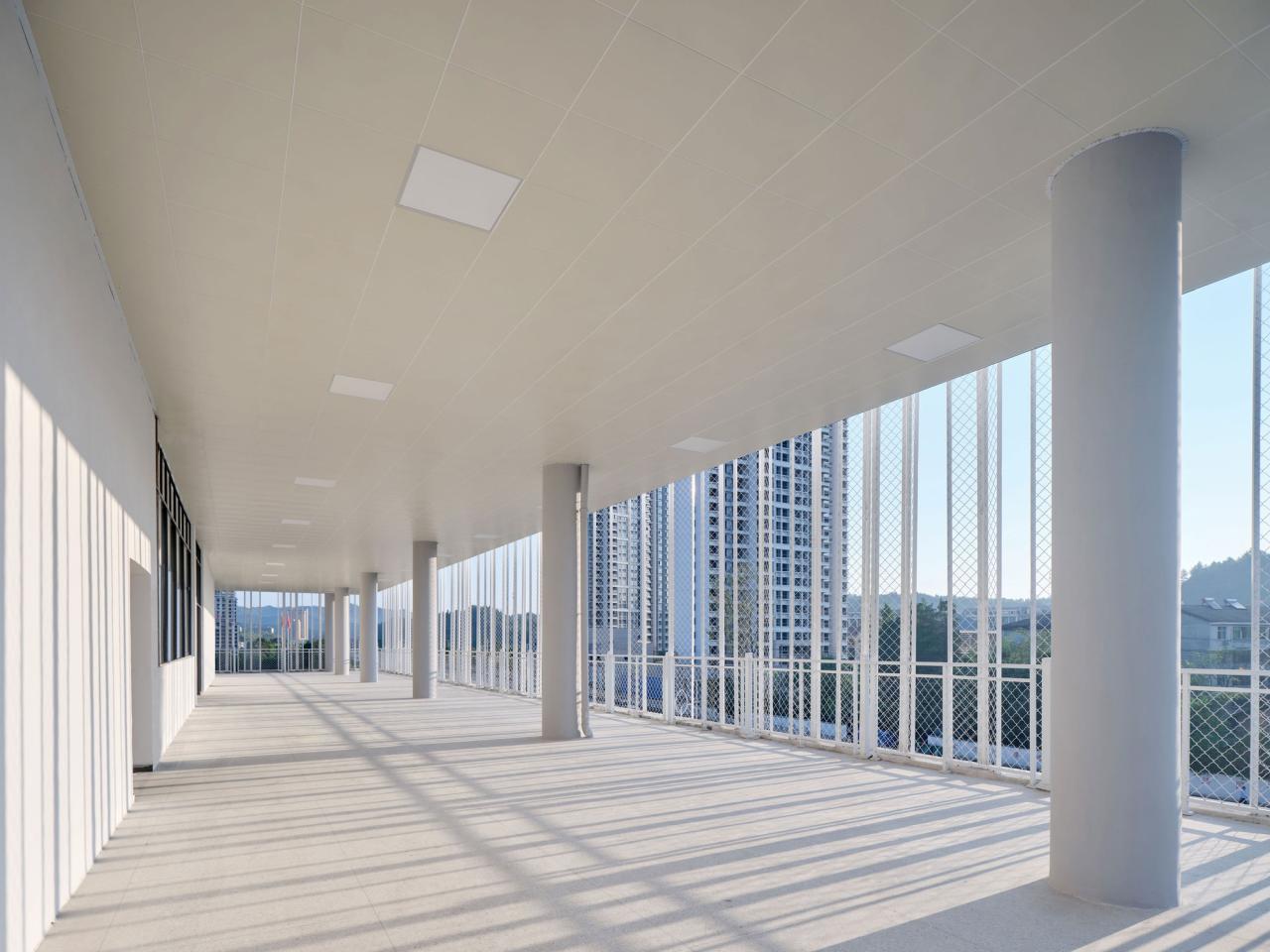 BIM建筑|宜黄一中综合楼 / 以靠建筑 BIM建筑|宜黄一中综合楼 / 以靠建筑