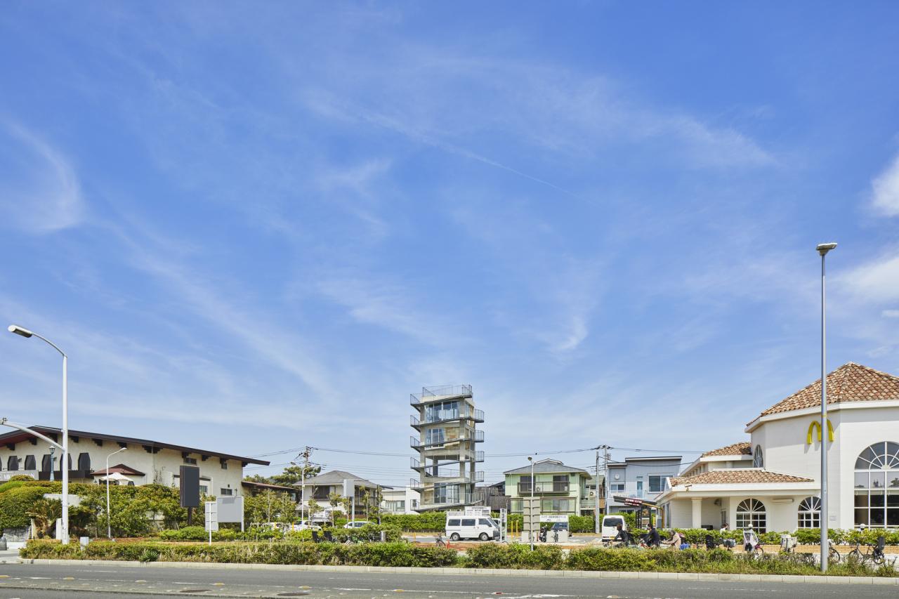 BIM建筑|坡道环绕建筑,鹄沼-Y之家/ KANIUE BIM建筑|坡道环绕建筑,鹄沼-Y之家/ KANIUE