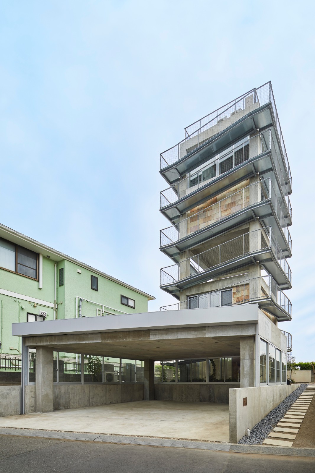 BIM建筑|坡道环绕建筑,鹄沼-Y之家/ KANIUE BIM建筑|坡道环绕建筑,鹄沼-Y之家/ KANIUE