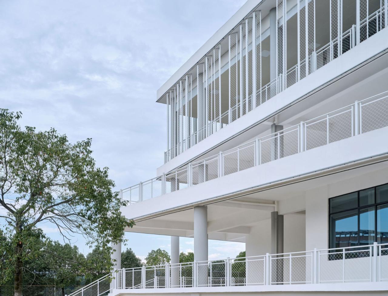 BIM建筑|宜黄一中综合楼 / 以靠建筑 BIM建筑|宜黄一中综合楼 / 以靠建筑