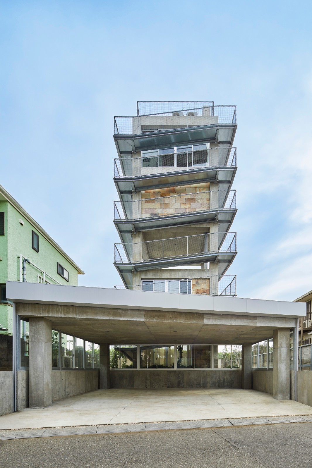 BIM建筑|坡道环绕建筑,鹄沼-Y之家/ KANIUE BIM建筑|坡道环绕建筑,鹄沼-Y之家/ KANIUE