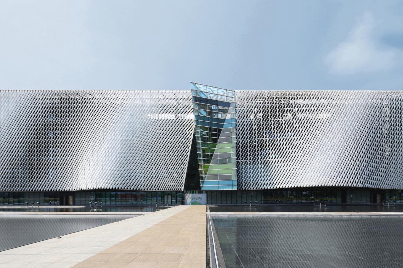 BIM建筑|深圳宝安文化区演艺中心 / 严迅奇建筑师事务所 BIM建筑|深圳宝安文化区演艺中心 / 严迅奇建筑师事务所