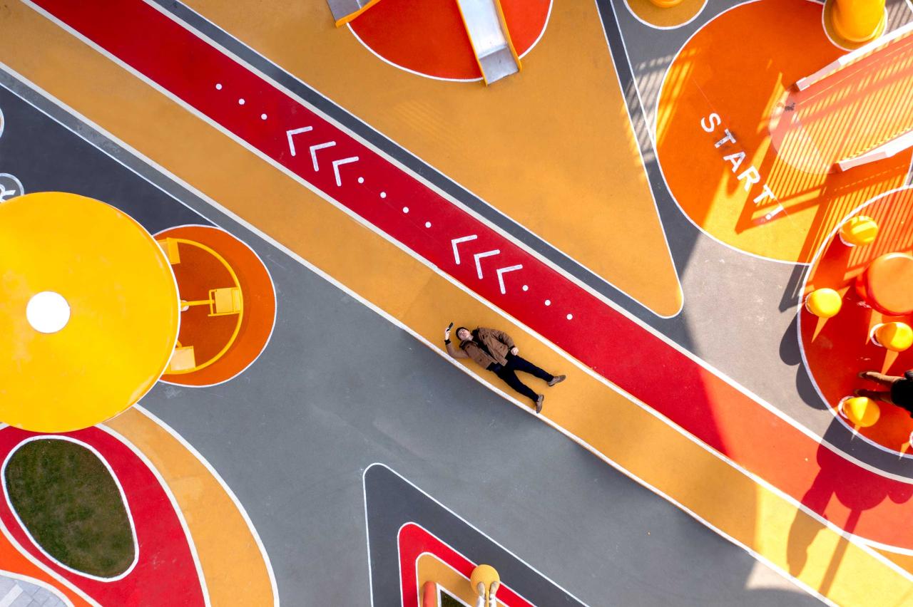 BIM建筑|奔流的熔岩 / 佰筑建筑设计 BIM建筑|奔流的熔岩 / 佰筑建筑设计