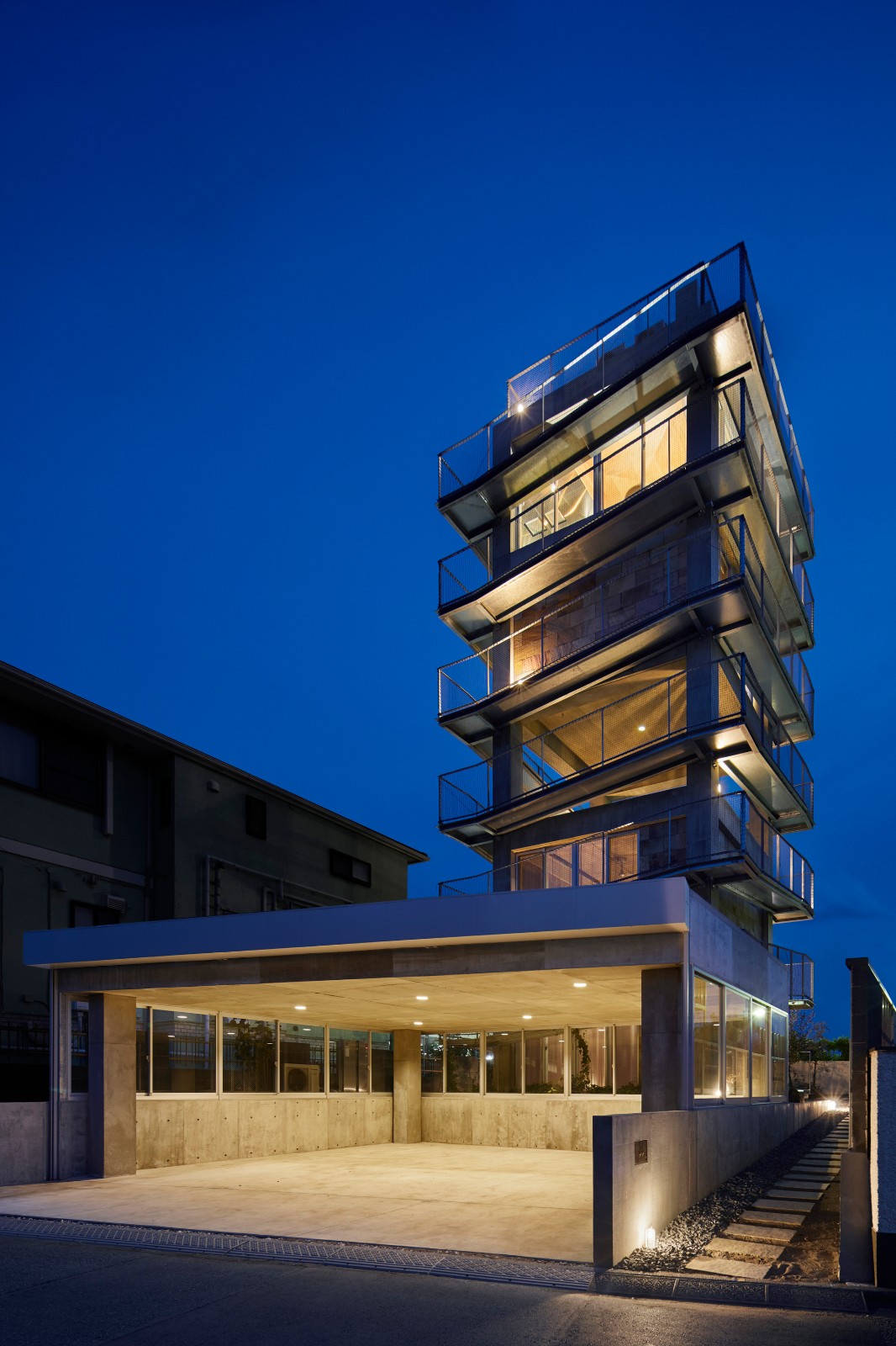 BIM建筑|坡道环绕建筑,鹄沼-Y之家/ KANIUE BIM建筑|坡道环绕建筑,鹄沼-Y之家/ KANIUE