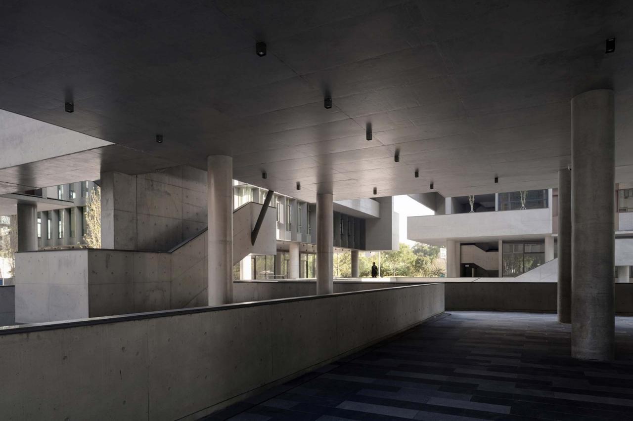 BIM建筑|成都麓湖漂浮总部办公楼 / 直向建筑 BIM建筑|成都麓湖漂浮总部办公楼 / 直向建筑