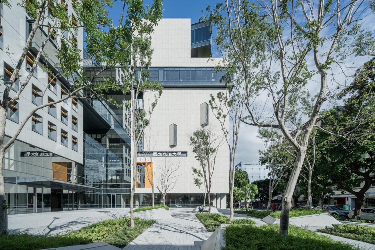 BIM建筑|政治大学公共行政及企业管理教育中心 / 潘冀联合建筑师事务所 BIM建筑|政治大学公共行政及企业管理教育中心 / 潘冀联合建筑师事务所