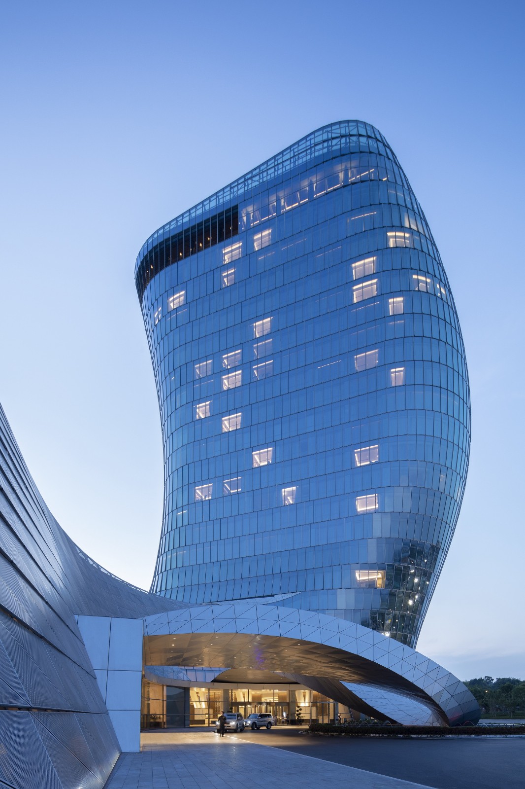 BIM建筑|长沙大王山朗豪酒店 / 蓝天组 BIM建筑|长沙大王山朗豪酒店 / 蓝天组