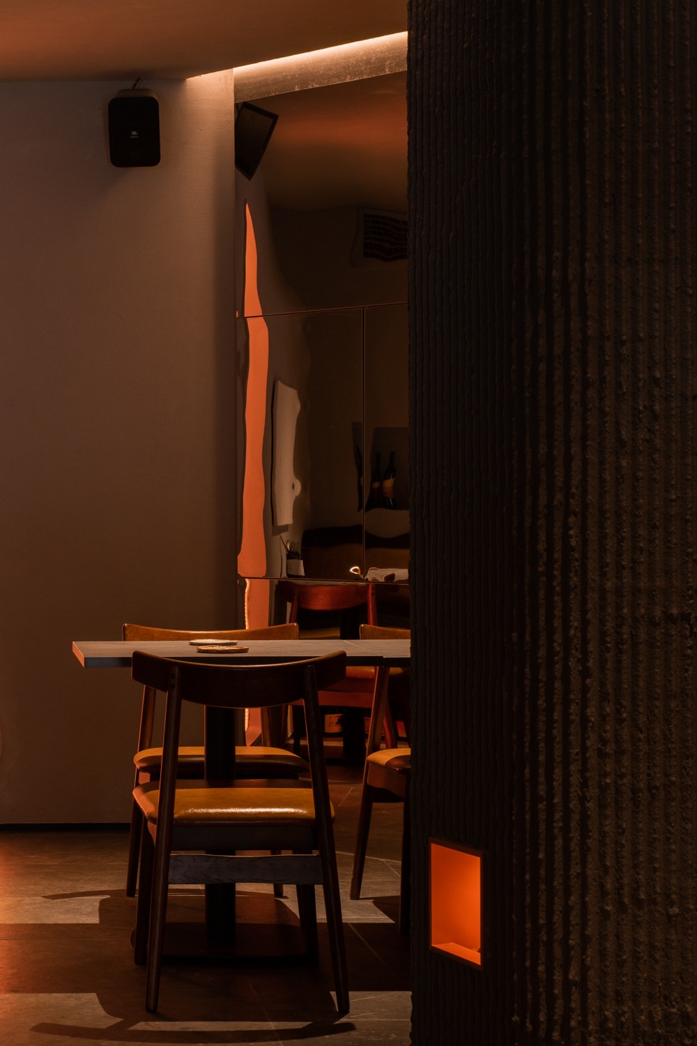 BIM建筑|Wine Nuts酒疯子餐酒吧 / 未韬建筑 BIM建筑|Wine Nuts酒疯子餐酒吧 / 未韬建筑