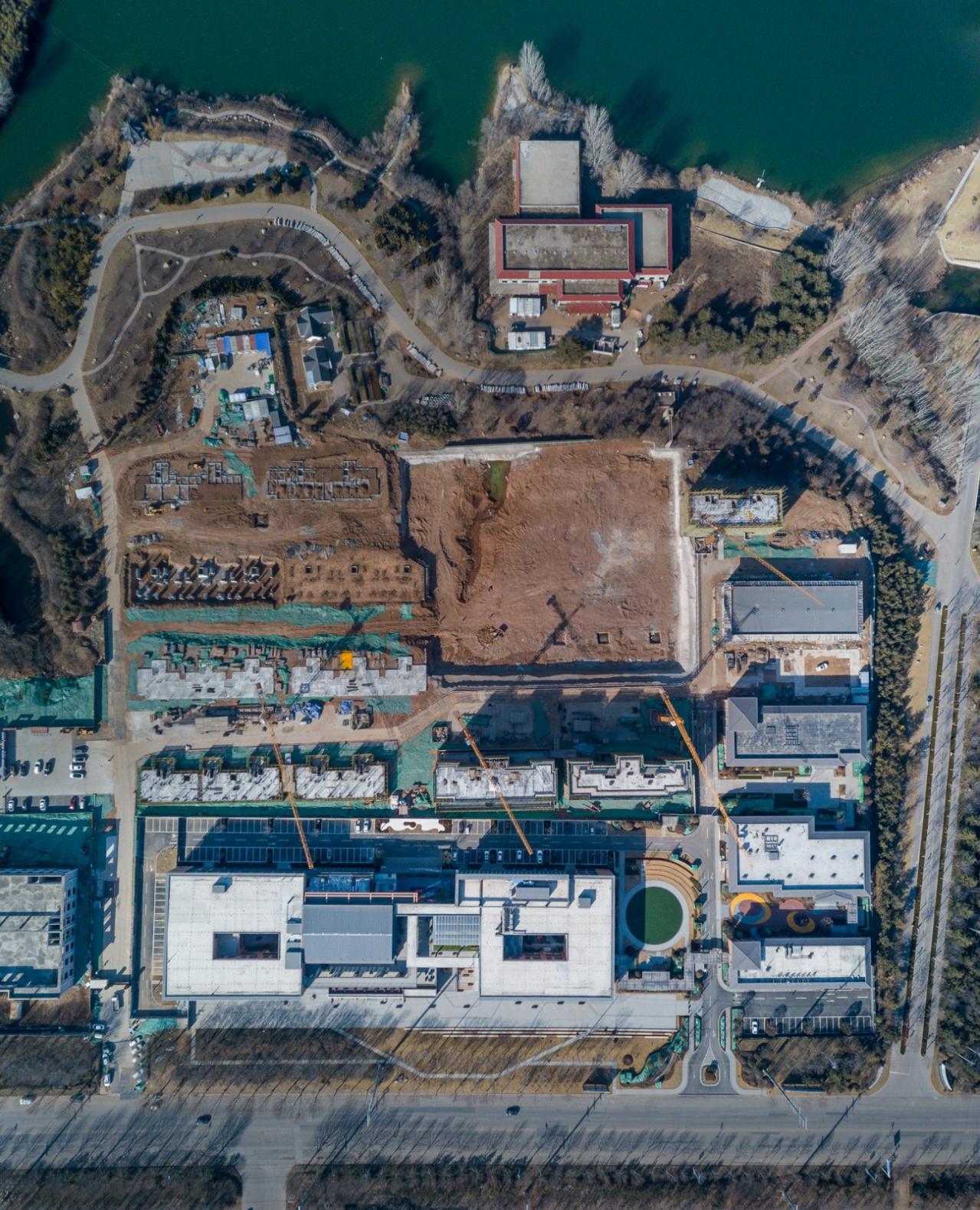 BIM建筑|废弃厂房改造康养配套 / 栖城设计 BIM建筑|废弃厂房改造康养配套 / 栖城设计