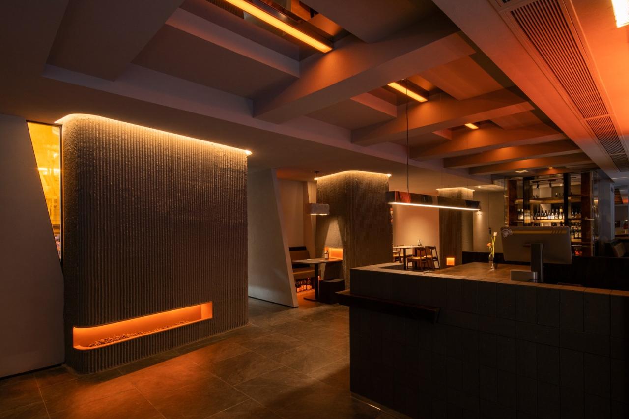 BIM建筑|Wine Nuts酒疯子餐酒吧 / 未韬建筑 BIM建筑|Wine Nuts酒疯子餐酒吧 / 未韬建筑