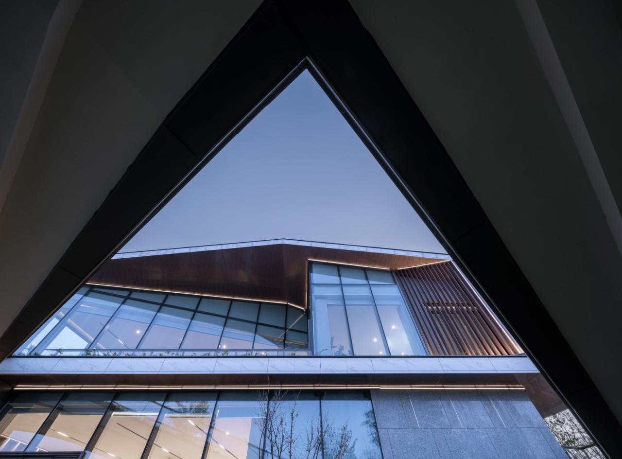 BIM建筑|长在《诗经》里的建筑,嘉鱼诗经美学馆 / BA作品 BIM建筑|长在《诗经》里的建筑,嘉鱼诗经美学馆 / BA作品