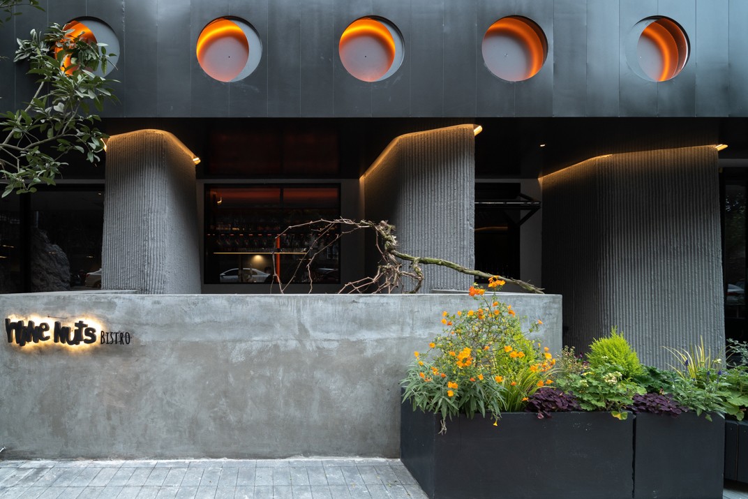 BIM建筑|Wine Nuts酒疯子餐酒吧 / 未韬建筑 BIM建筑|Wine Nuts酒疯子餐酒吧 / 未韬建筑