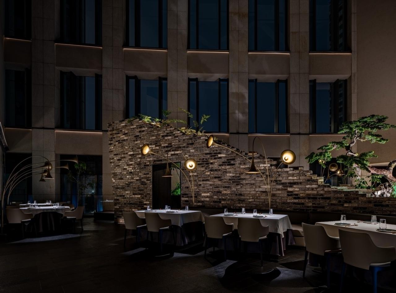 BIM建筑|四季民福上海外滩店 / IN.X屋里门外设计 BIM建筑|四季民福上海外滩店 / IN.X屋里门外设计