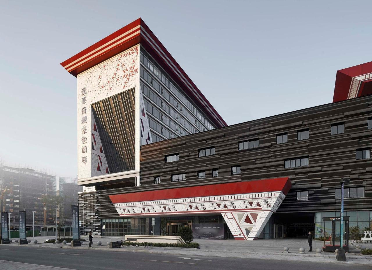 BIM建筑|“兴文石海”世界级旅游目的地游客中心 / 天津大学设计总院·顾志宏工作室 BIM建筑|“兴文石海”世界级旅游目的地游客中心 / 天津大学设计总院·顾志宏工作室