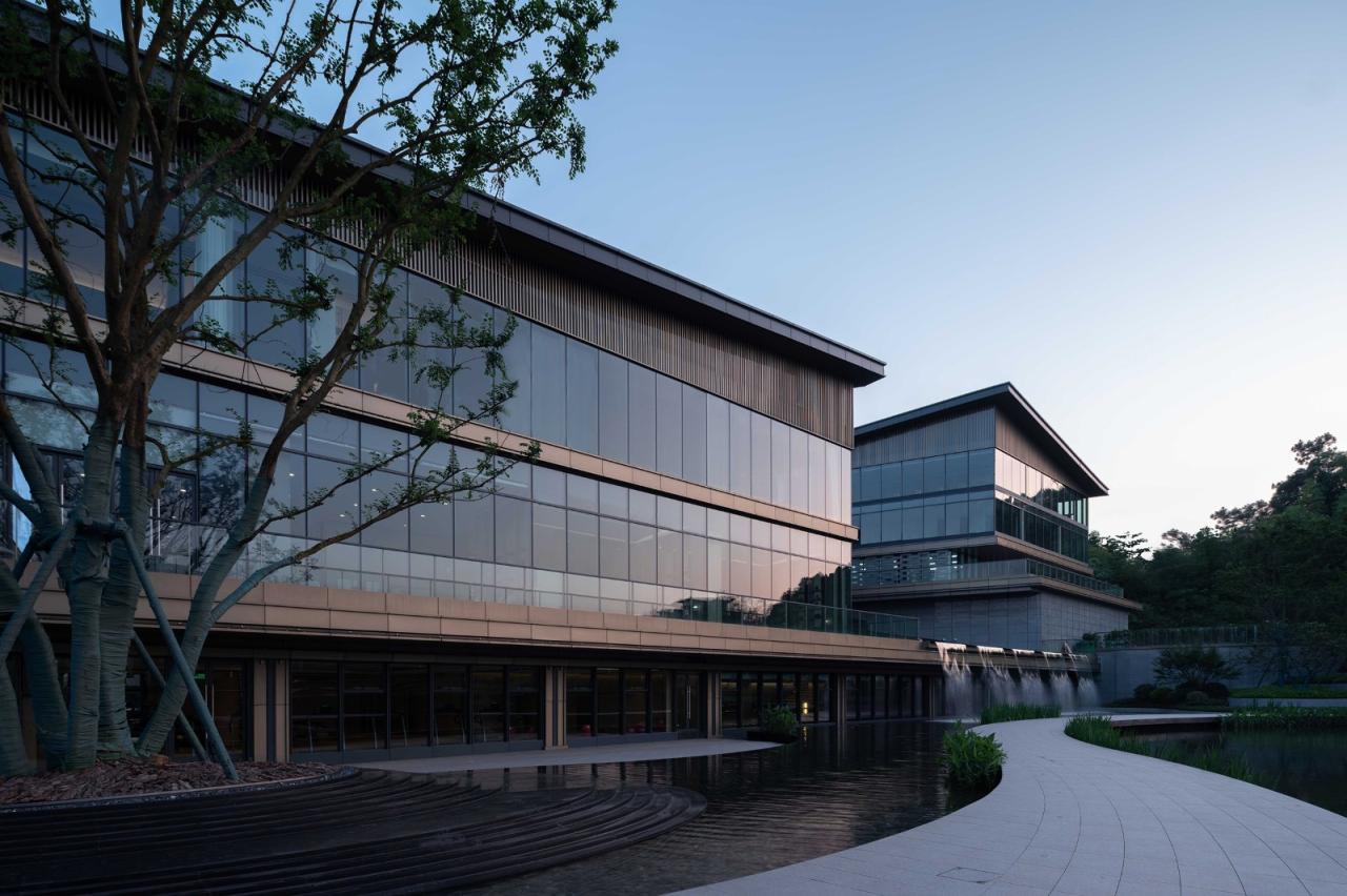 BIM建筑|长沙麓隐青竹湖展示中心 / PTA上海柏涛 BIM建筑|长沙麓隐青竹湖展示中心 / PTA上海柏涛