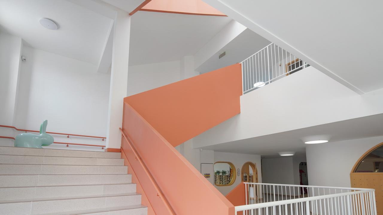 BIM建筑|海口山高幼儿园:一座位于高铁站下的幼儿园,如何征服小朋友 / DIKA新作 BIM建筑|海口山高幼儿园:一座位于高铁站下的幼儿园,如何征服小朋友 / DIKA新作