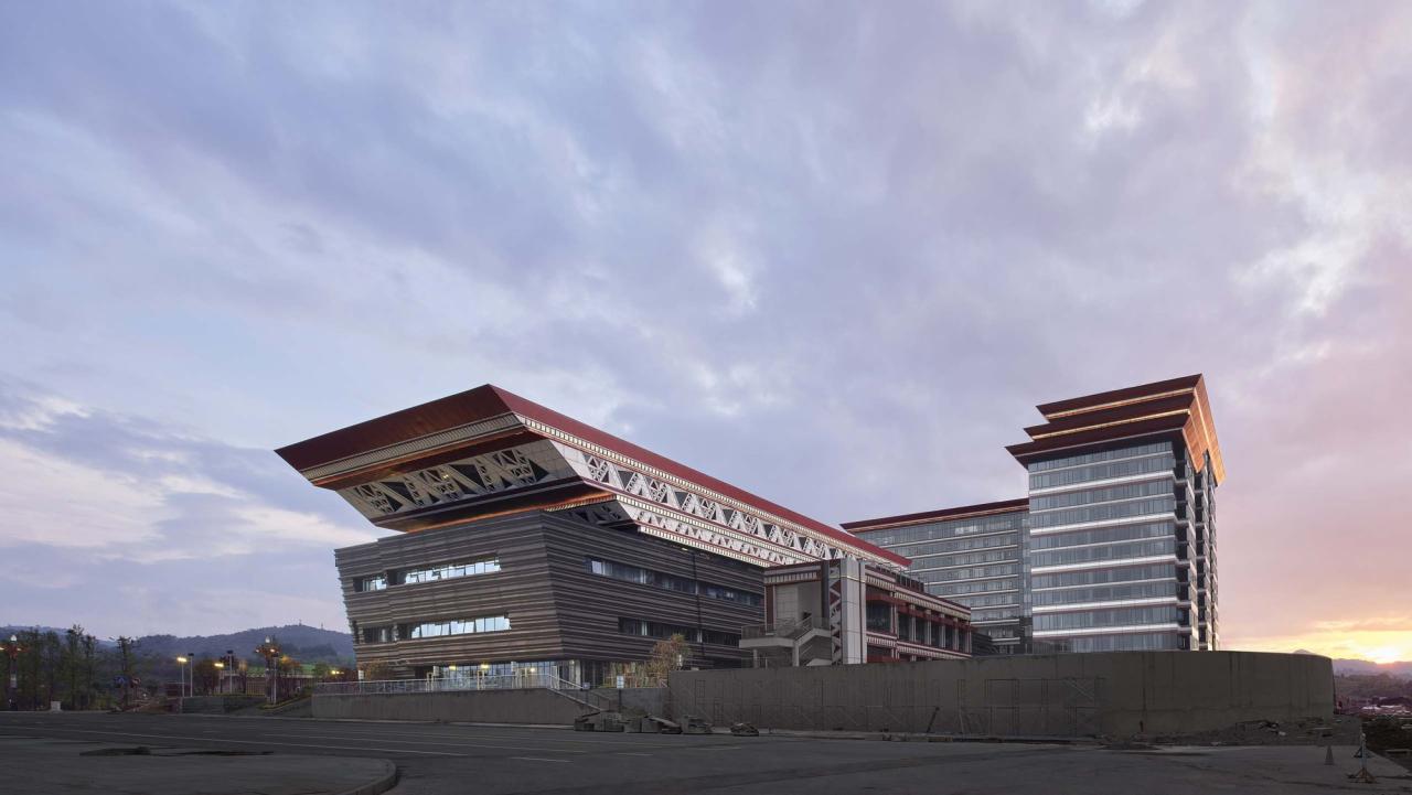 BIM建筑|“兴文石海”世界级旅游目的地游客中心 / 天津大学设计总院·顾志宏工作室 BIM建筑|“兴文石海”世界级旅游目的地游客中心 / 天津大学设计总院·顾志宏工作室