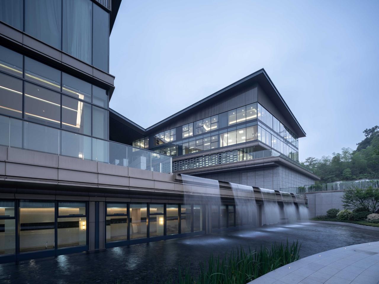 BIM建筑|长沙麓隐青竹湖展示中心 / PTA上海柏涛 BIM建筑|长沙麓隐青竹湖展示中心 / PTA上海柏涛