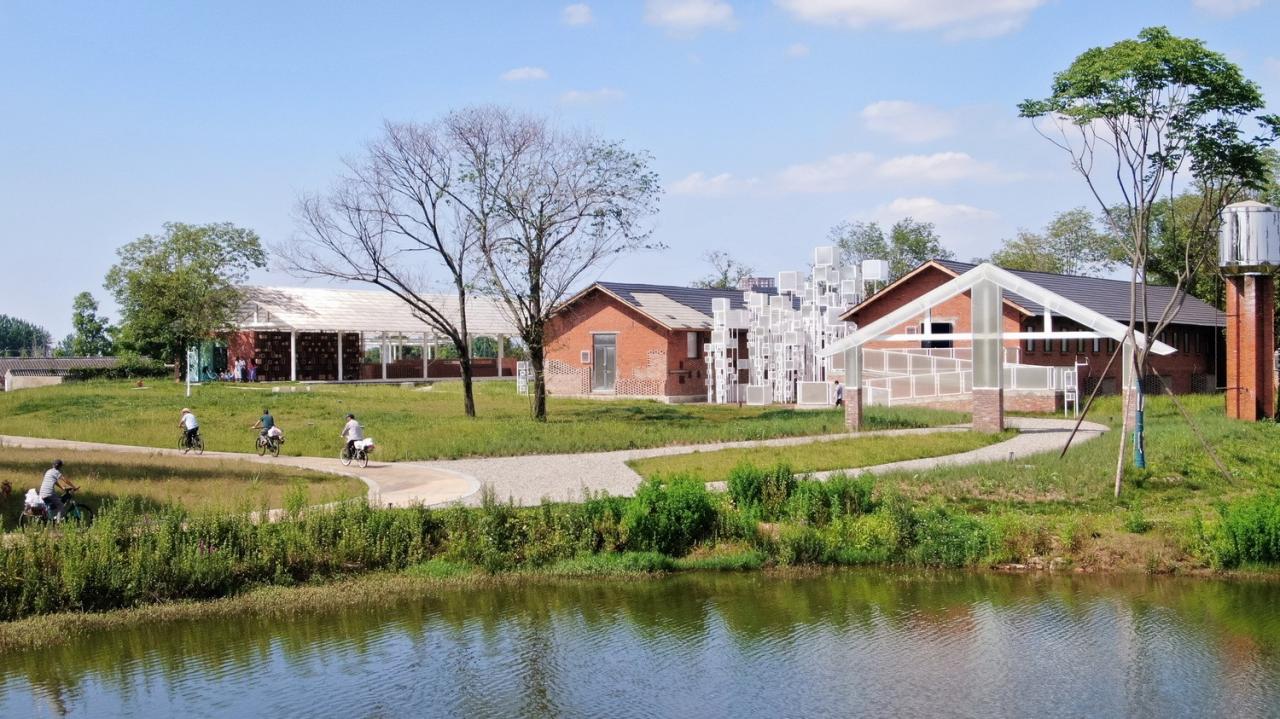 BIM建筑|青龙湖·漂浮种子:自我更新 / 小隐建筑事务所 BIM建筑|青龙湖·漂浮种子:自我更新 / 小隐建筑事务所