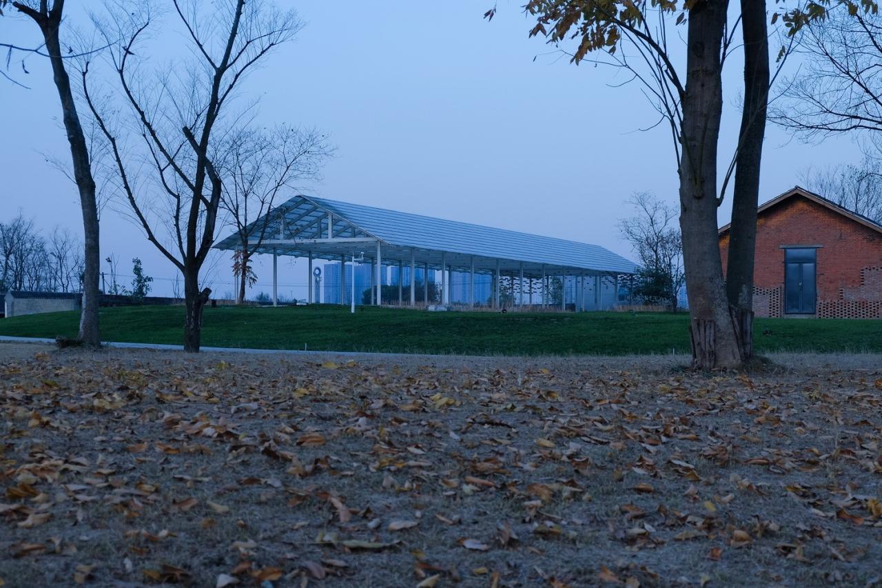 BIM建筑|青龙湖·漂浮种子:自我更新 / 小隐建筑事务所 BIM建筑|青龙湖·漂浮种子:自我更新 / 小隐建筑事务所