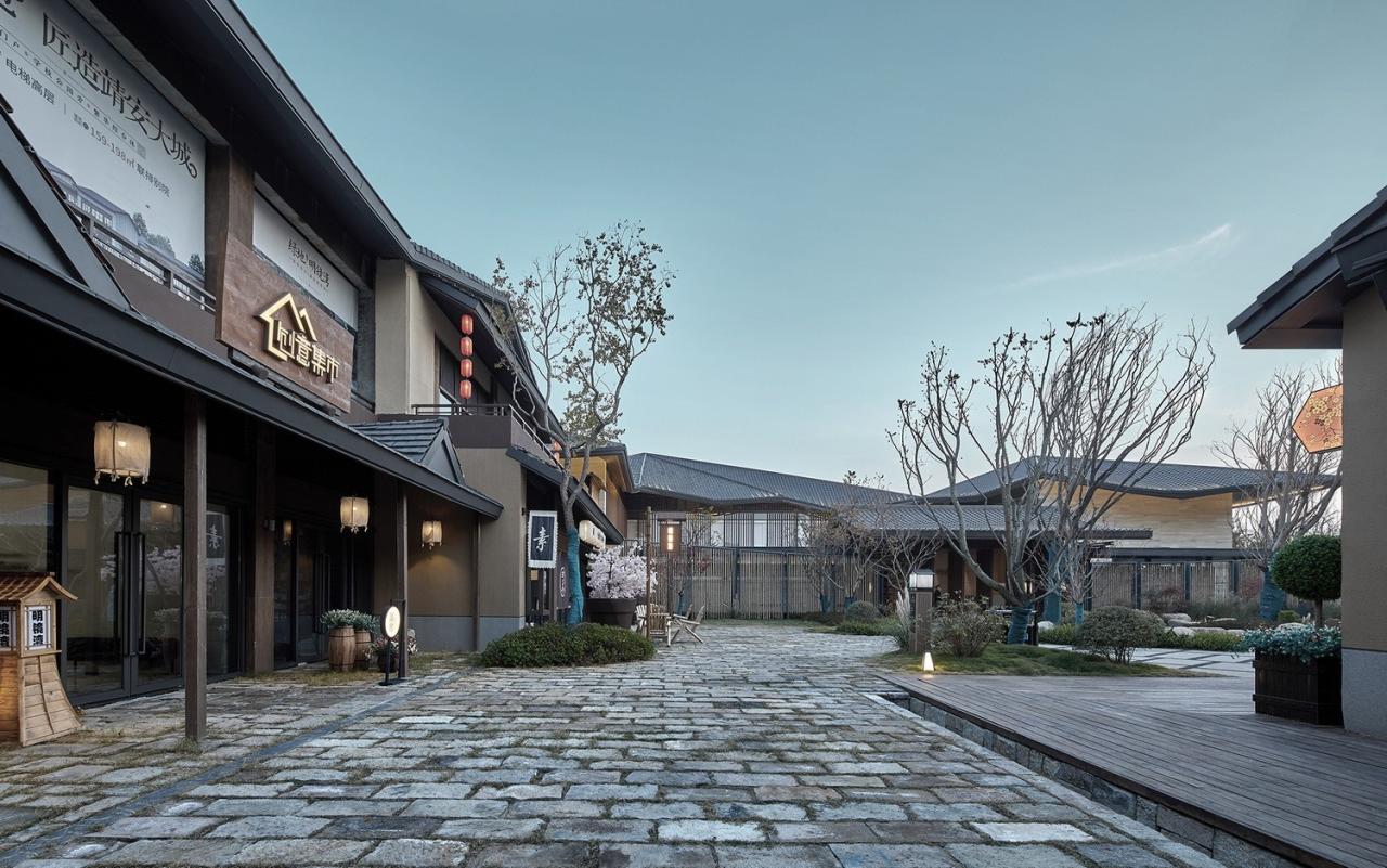 BIM建筑|生活化的轻禅设计: 靖安绿地明镜湾文旅小镇 / UA尤安设计 BIM建筑|生活化的轻禅设计: 靖安绿地明镜湾文旅小镇 / UA尤安设计