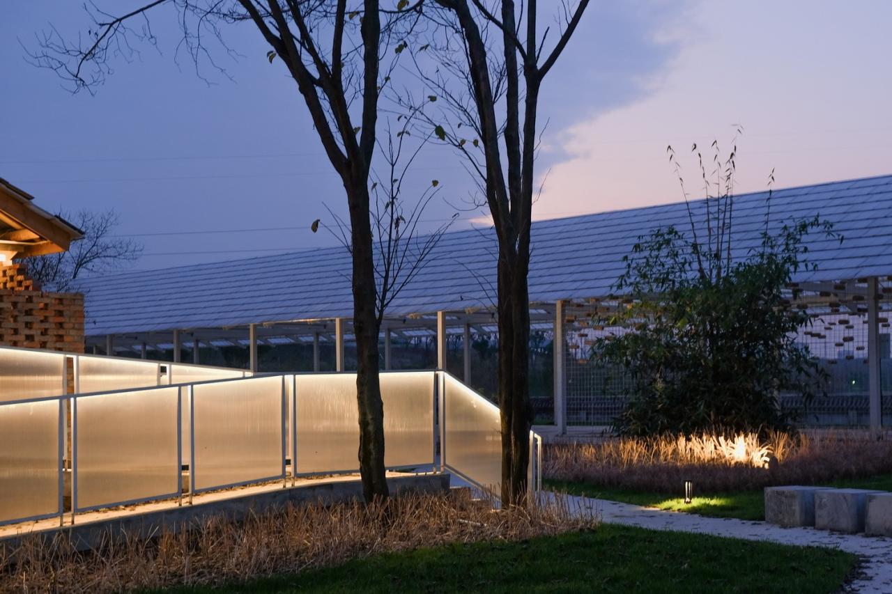 BIM建筑|青龙湖·漂浮种子:自我更新 / 小隐建筑事务所 BIM建筑|青龙湖·漂浮种子:自我更新 / 小隐建筑事务所