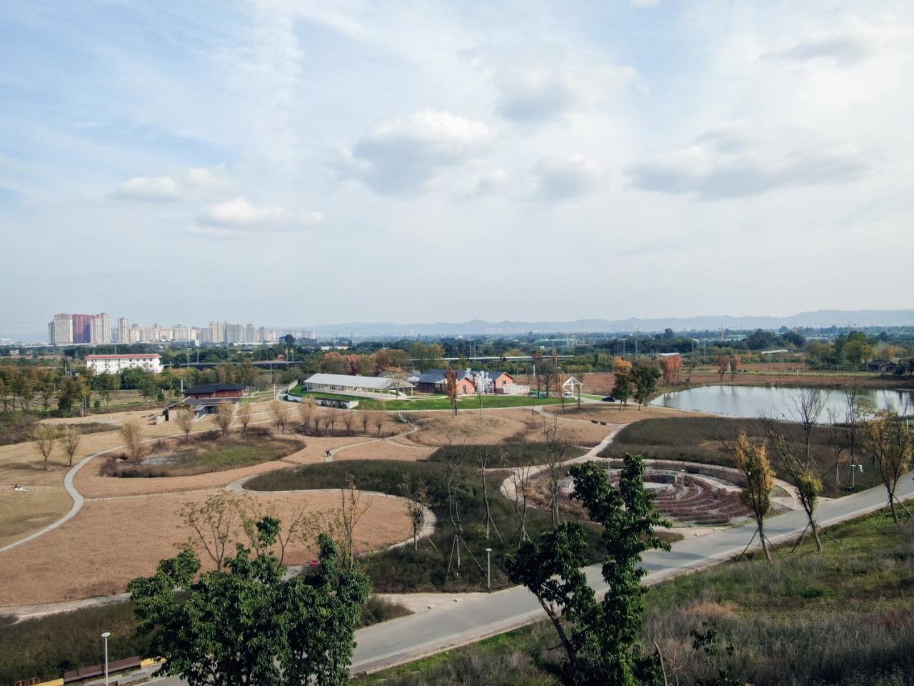 BIM建筑|青龙湖·漂浮种子:自我更新 / 小隐建筑事务所 BIM建筑|青龙湖·漂浮种子:自我更新 / 小隐建筑事务所