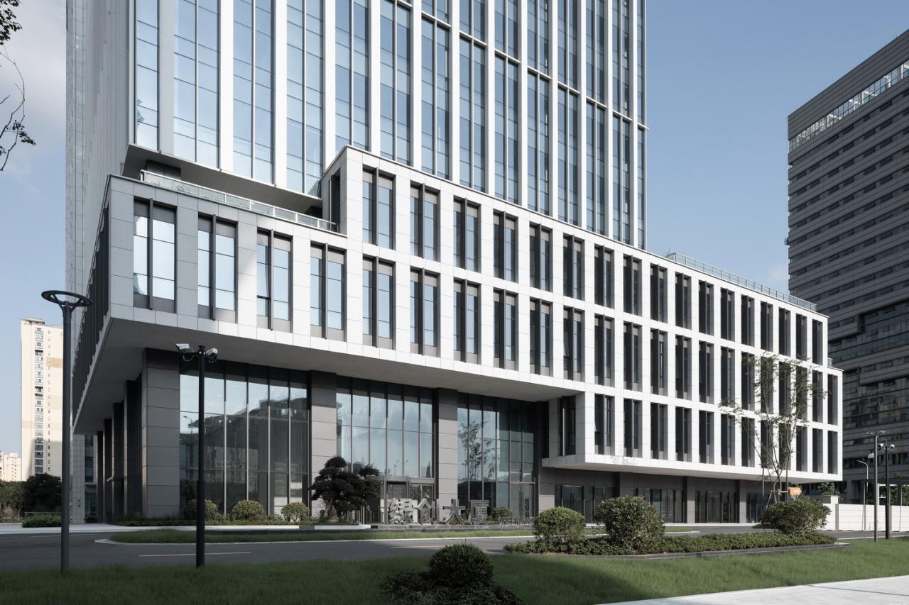 BIM建筑|解码花园式总部办公:绿创大厦 / 简和建筑 BIM建筑|解码花园式总部办公:绿创大厦 / 简和建筑