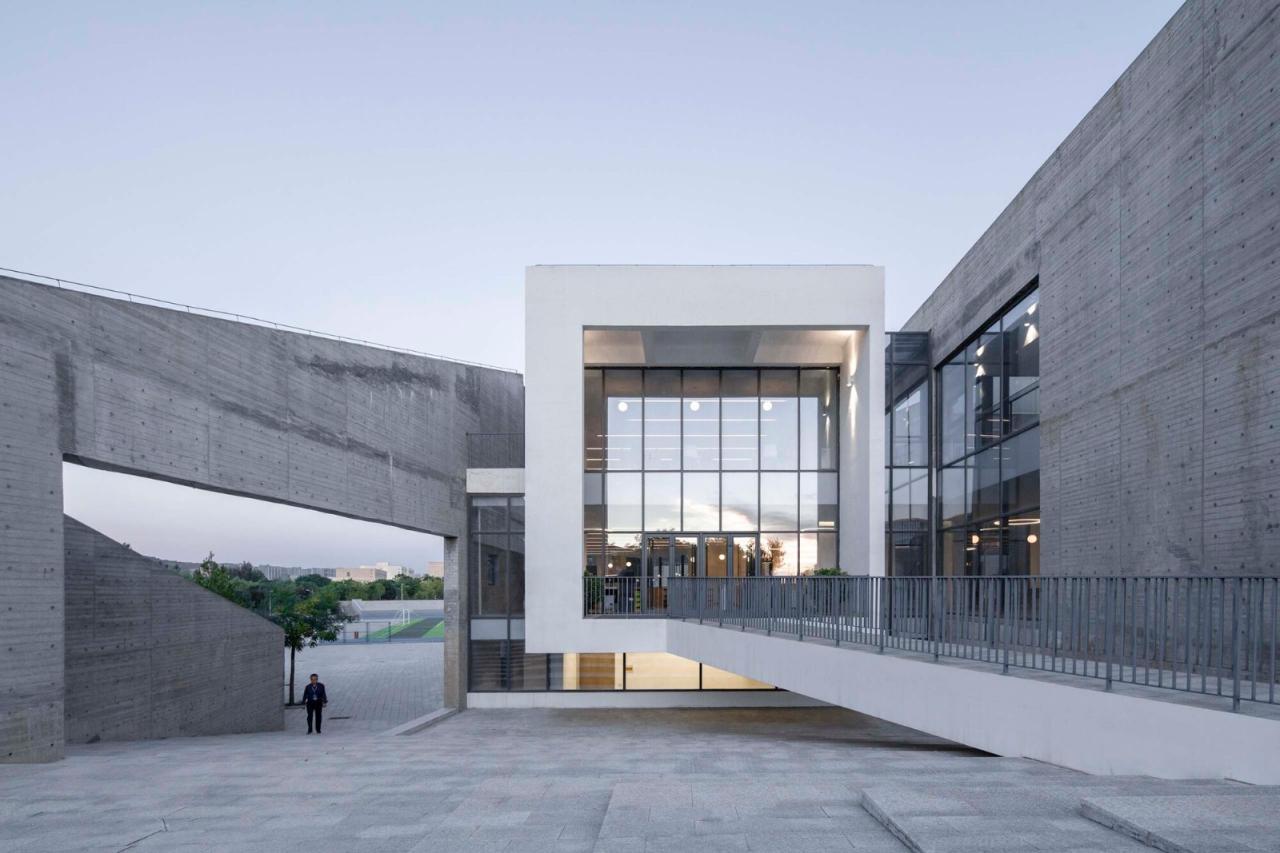 BIM建筑|友兰中学图艺综合楼 / WAU建筑事务所 BIM建筑|友兰中学图艺综合楼 / WAU建筑事务所