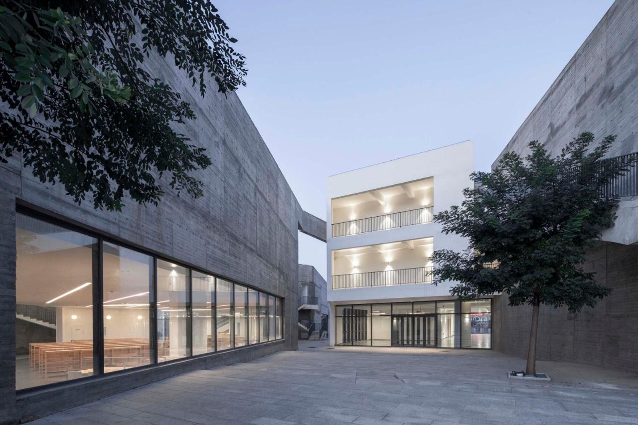 BIM建筑|友兰中学图艺综合楼 / WAU建筑事务所 BIM建筑|友兰中学图艺综合楼 / WAU建筑事务所